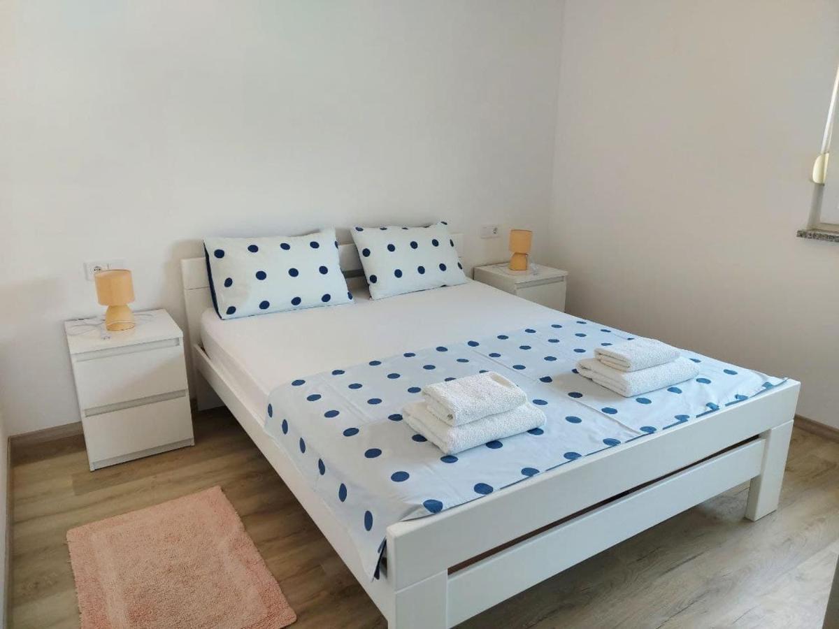 Bluegum Apartments Ližnjan Dış mekan fotoğraf