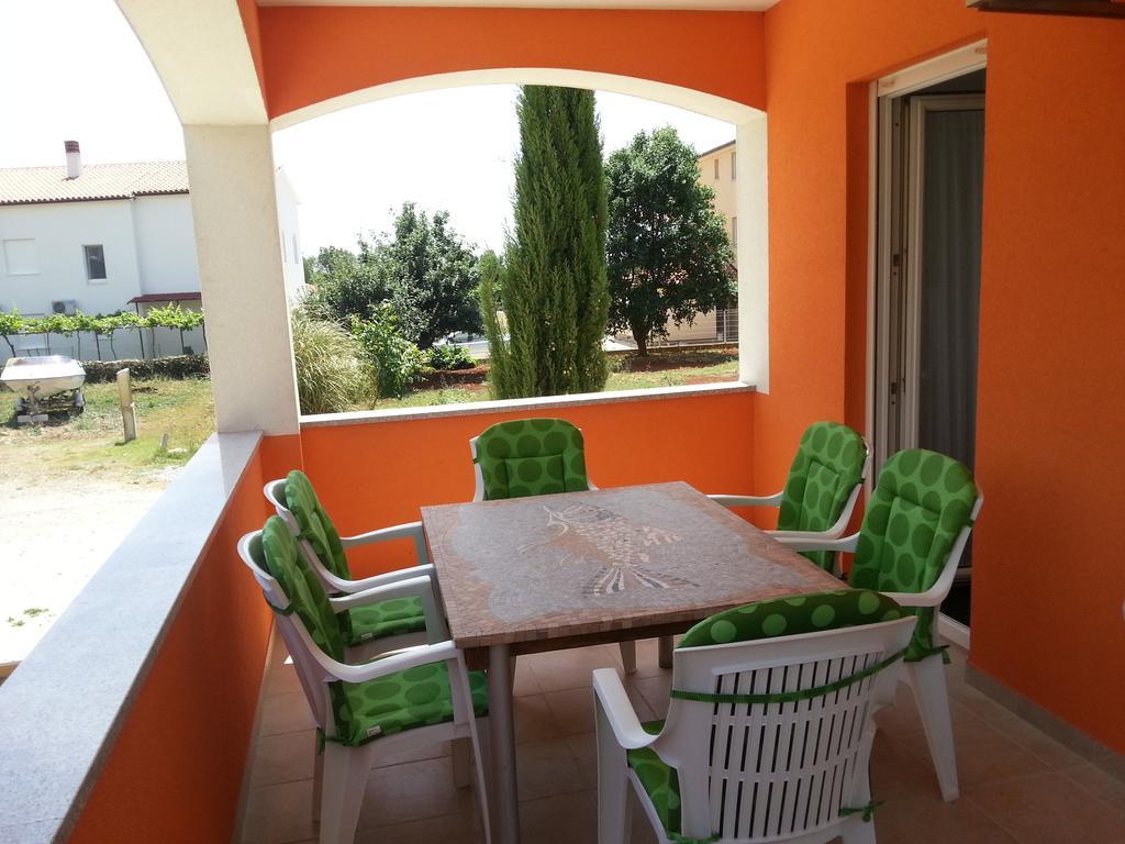Bluegum Apartments Ližnjan Oda fotoğraf